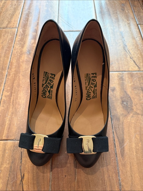 Salvatore Ferragamo Shoes - Salvatore Ferragamo Black Vara Bow Pumps with Gold Accent